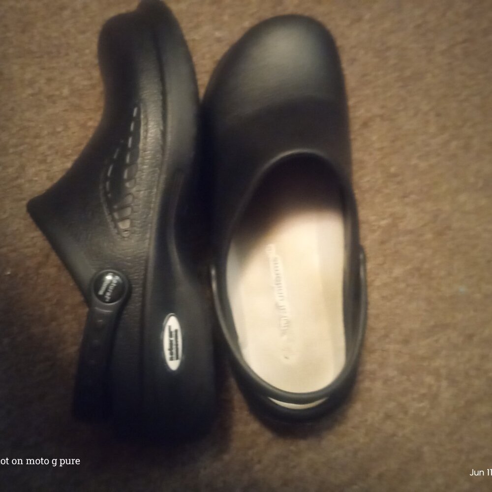 Women's uniform shoes
